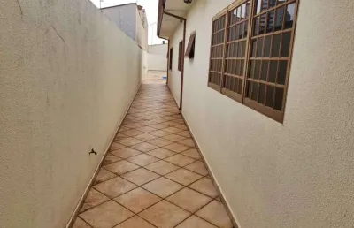 Casa com 3 quartos à venda no Jardim América, Bauru 
