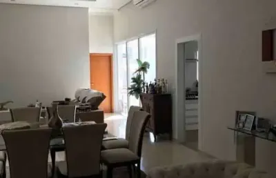 Casa com 4 quartos à venda no Residencial Villaggio II, Bauru 
