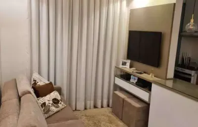 Lindo apartamento com 2 dorm. sendo uma suite , completíssimo em armários, ar condicionado , muito bem localizado