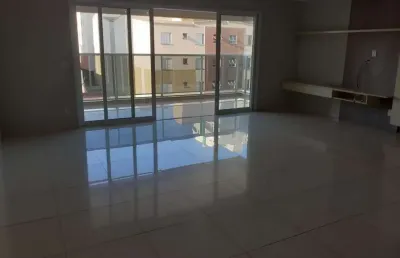 Lindo apartamento com varanda gourmet , completíssimo em armários, ar condicionado , muito bem localizado