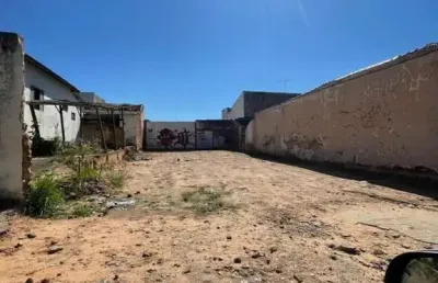 Terreno à venda no Centro, Bariri 
