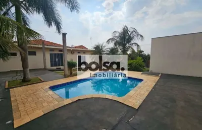 Casa com área de lazer na quinta da bela olinda ! !
