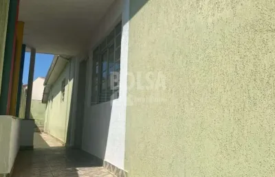Excelente  residencia ampla, com total segurança , localização excelente