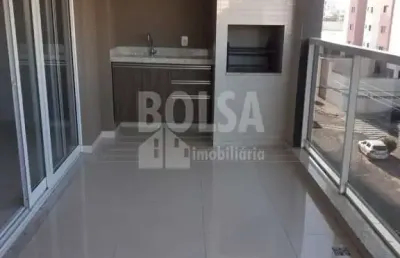 Lindo apartamento com varanda gourmet , completíssimo em armários, ar condicionado , muito bem local