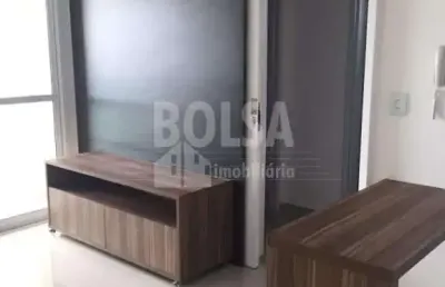 Belíssima cobertura completa em armários com excelente localização