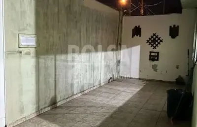 Casa com 3 quartos para alugar na Vila Popular, Bauru 