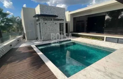 Casa com 5 quartos para alugar no Residencial Villaggio III, Bauru 