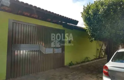 Casa com 4 quartos para alugar no Núcleo Residencial Presidente Geisel, Bauru 