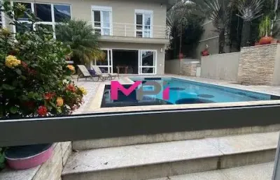 Casa a venda no portal do paraíso ii -  700 metros.