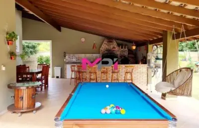 Casa a venda no condomínio tereza cristina - 302 metros.