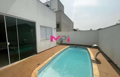 Casa sobrado com 03 suites para locação no condomínio bosque dos jatobás - jundiaí/sp