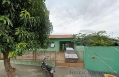 Boa casa à venda com ótimo valor no cj. maria cecília