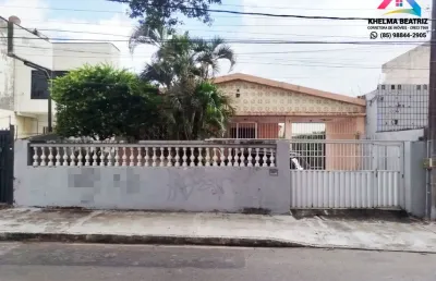 Casa plana com varanda, 3 quartos e quintal, na jovita feitosa