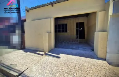 Vendo casa com 5 quartos, varanda e quintal,  no benfica