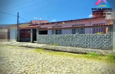 Vendo casa com 4 quartos sendo 1 suíte, varanda , quintal com churrasqueira, na parquelândia
