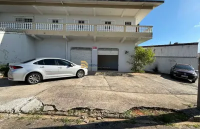 Sobrado com ponto comercial + casa residencial com 3 quartos suíte