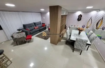 Maravilhoso sobrado com 3 quartos, suíte 100% planejado, com energia solar