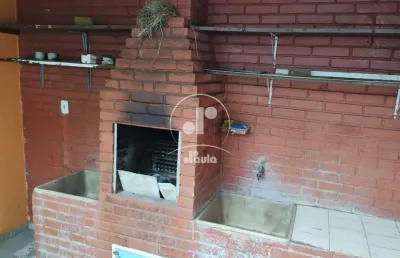 Imóvel com 2 moradias na frente casa térrea e atrás sobrado os dois com 2 dormitórios duas vagas