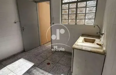 Casa de fundos residencial para locação na vila gilda em santo andré!