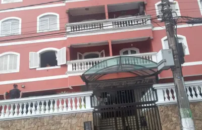 Vendo apto. 02 dor. vila tupi - praia grande 200 metros da praia