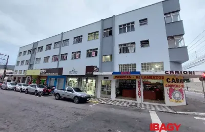 Excelente apartamento 3 dormitório(s) em estreito - florianópolis