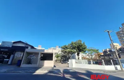 Excelente apartamento 2 dormitório(s) em itacorubi - florianópolis