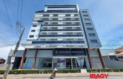 Ponto comercial para alugar na Rua Campolino Alves, 359, Capoeiras, Florianópolis