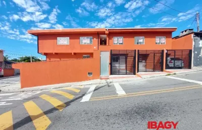 Excelente apartamento 1 dormitório(s) em capoeiras - florianópolis