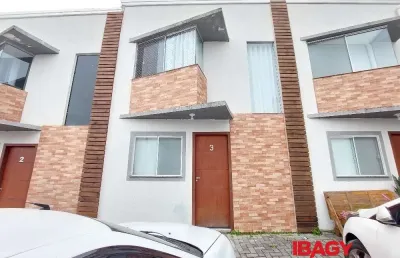 Excelente casa 2 dormitório(s) em campeche - florianópolis