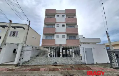 Excelente apartamento 2 dormitório(s) em caminho novo - palhoça