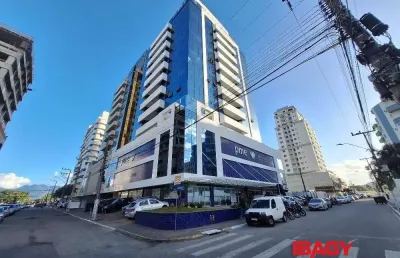 Sala comercial para alugar na Rua Joci José Martins, 325, Pagani, Palhoça