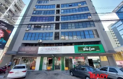 Ponto comercial para alugar na Avenida Professor Othon Gama D'Eça, 667, Centro, Florianópolis