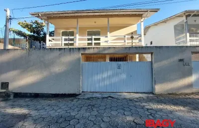 Excelente apartamento 1 dormitório(s) em agronômica - florianópolis