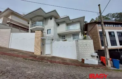Excelente casa 3 dormitório(s) em carvoeira - florianópolis