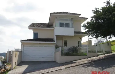 Excelente casa 4 dormitório(s) em cidade universitária pedra branca - palhoça
