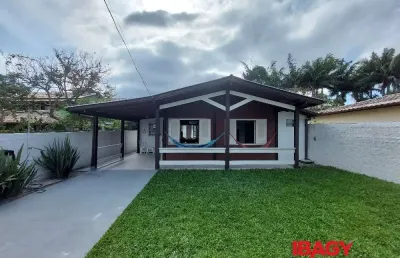Excelente casa 2 dormitório(s) em campeche - florianópolis