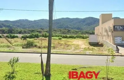 Terreno comercial para alugar na Avenida Paulo Roberto Vidal, 92, Bela Vista, Palhoça