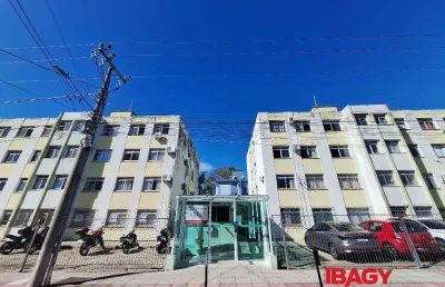 Excelente apartamento 2 dormitório(s) em estreito - florianópolis