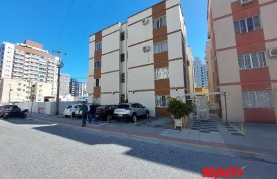 Excelente apartamento 2 dormitório(s) em centro - florianópolis