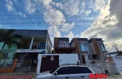 Excelente casa 2 dormitório(s) em bela vista - palhoça