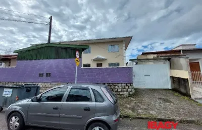 Excelente apartamento 2 dormitório(s) em são sebastião - palhoça