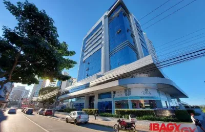 Oportunidade! salas/conjuntos em estreito - florianópolis