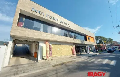 Ponto comercial para alugar na Rua Coronel Teixeira Oliveira, 162, Centro, Biguaçu