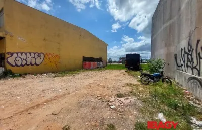 Terreno comercial para alugar na Fúlvio Aducci Fundos Beira Mar Continental, 56, Estreito, Florianópolis