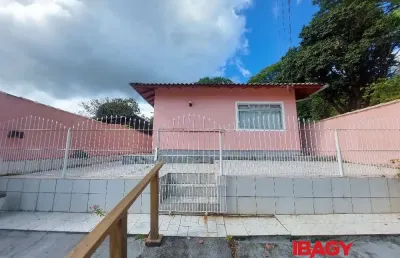 Excelente casa 3 dormitório(s) em ribeirão da ilha - florianópolis