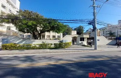 Excelente apartamento 3 dormitório(s) em córrego grande - florianópolis
