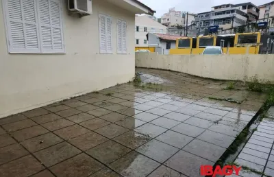 Excelente casa 4 dormitório(s) em pantanal - florianópolis