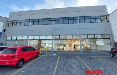 Ponto comercial para alugar na Rua Padre João Batista Réus, 1402, Caminho Novo, Palhoça