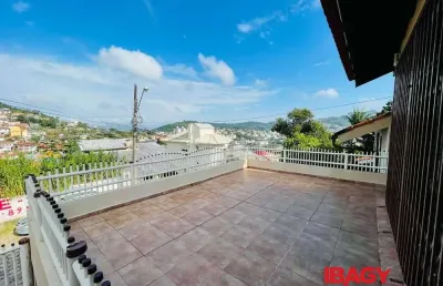 Excelente casa 4 dormitório(s) em pantanal - florianopolis