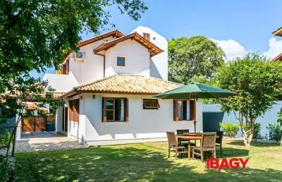 Excelente casa 3 dormitório(s) em rio tavares - florianópolis
